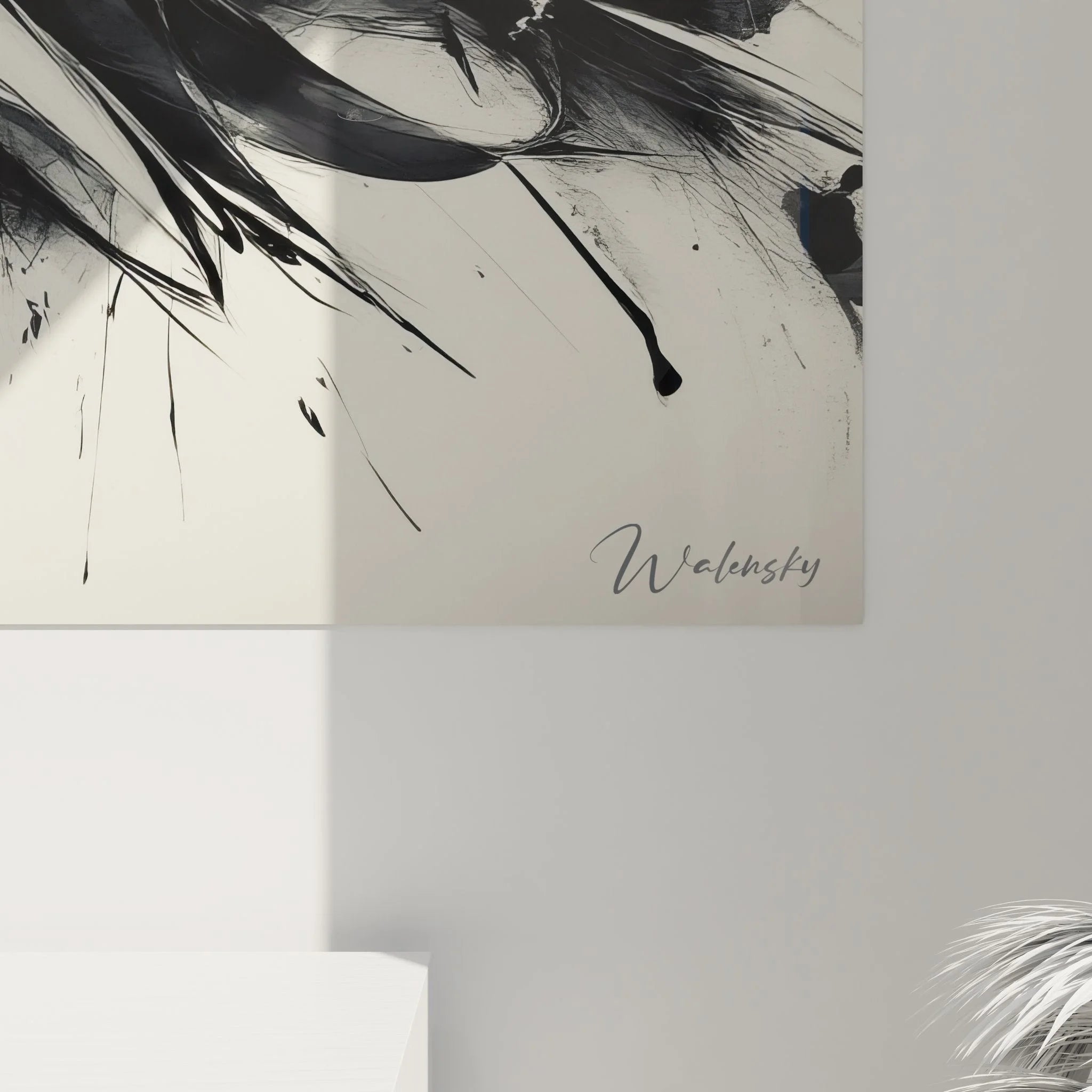 Gesamtansicht der abstrakten Kunstkomposition mit dynamischen Bewegungen und minimalistischer Ästhetik