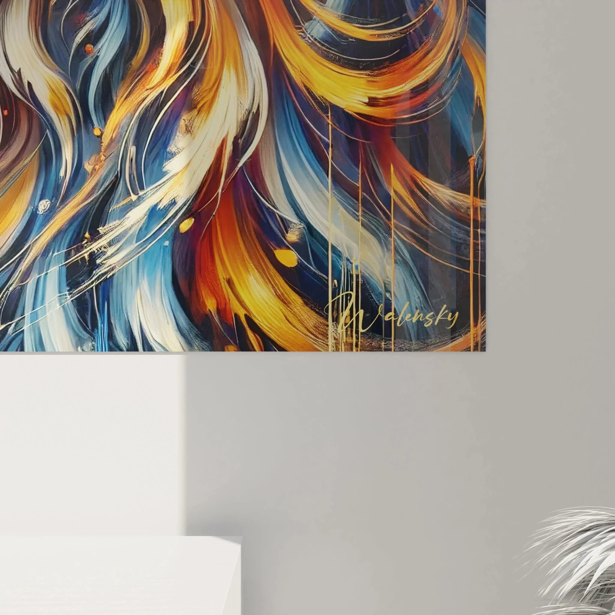 Gesamtansicht modernes Löwen Wandbild mit dynamischen abstrakten Strukturen in Gold und Blau