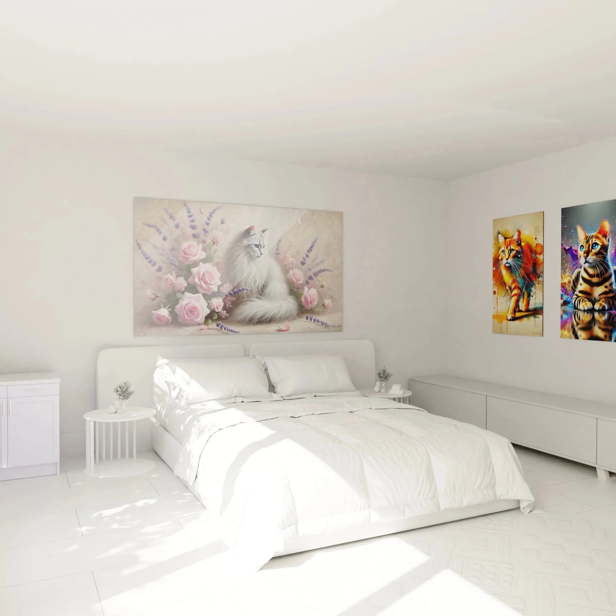 Romantisches Wandbild Katze im Schlafzimmer, weiße Langhaarkatze zwischen rosa Rosen als Wanddekoration