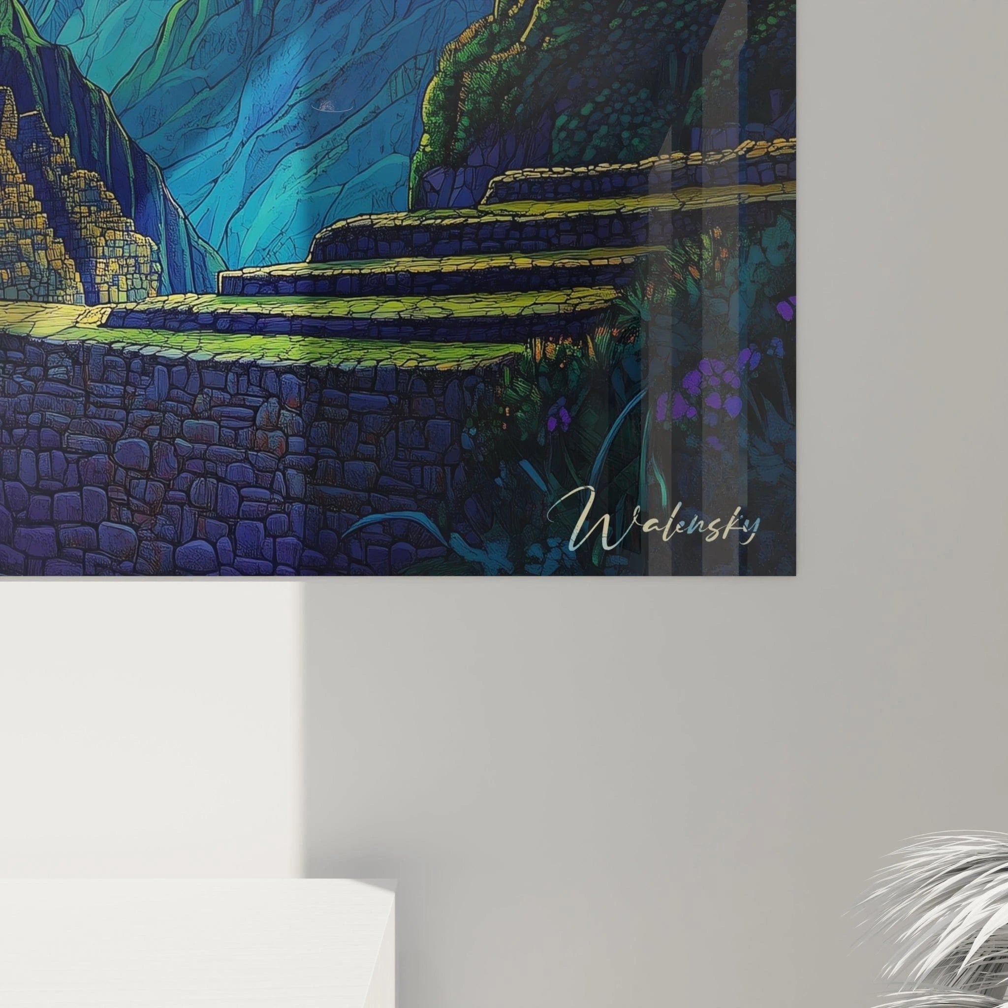 Gesamtansicht des Machu Picchu Wandbildes in Glasmalerei-Optik mit Andenpanorama und Sonnensymbol