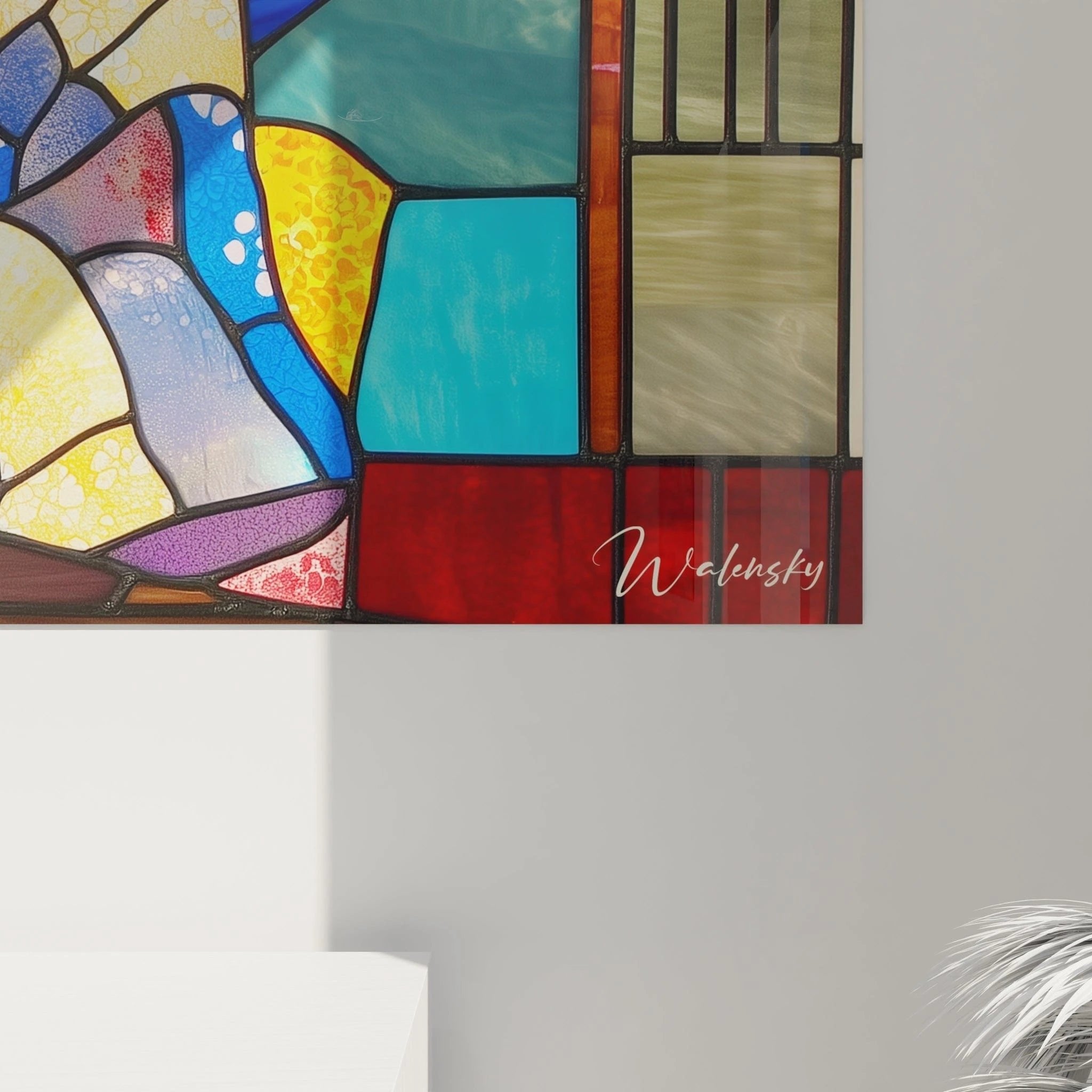 Komplette Ansicht des japanischen Glasmalerei Wandbildes mit Geisha, Landschaft und traditioneller Architektur