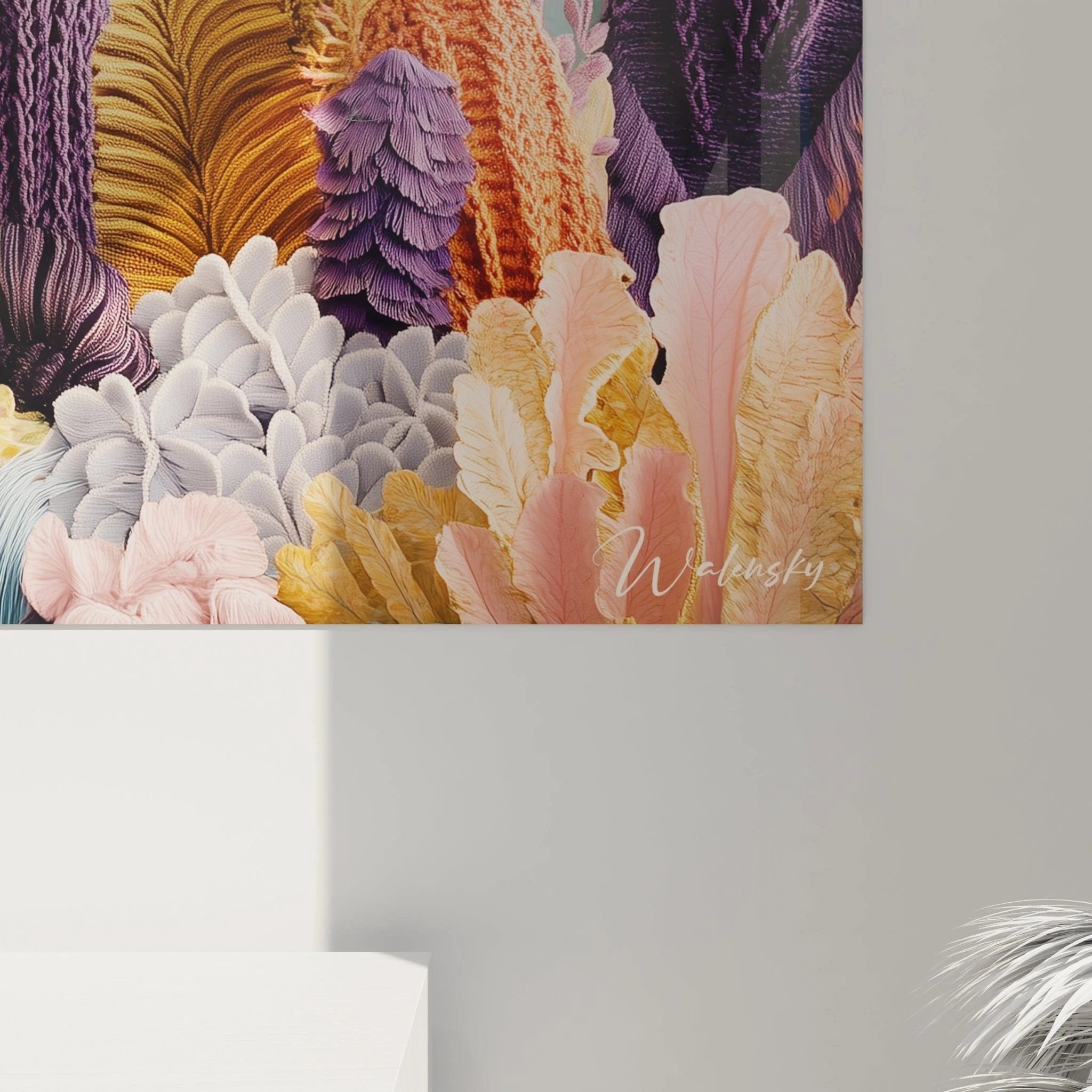 Gesamtansicht Korallen Wandbild in Häkeloptik, maritime Dekoration mit farbenfrohen Unterwasserpflanzen und Korallen