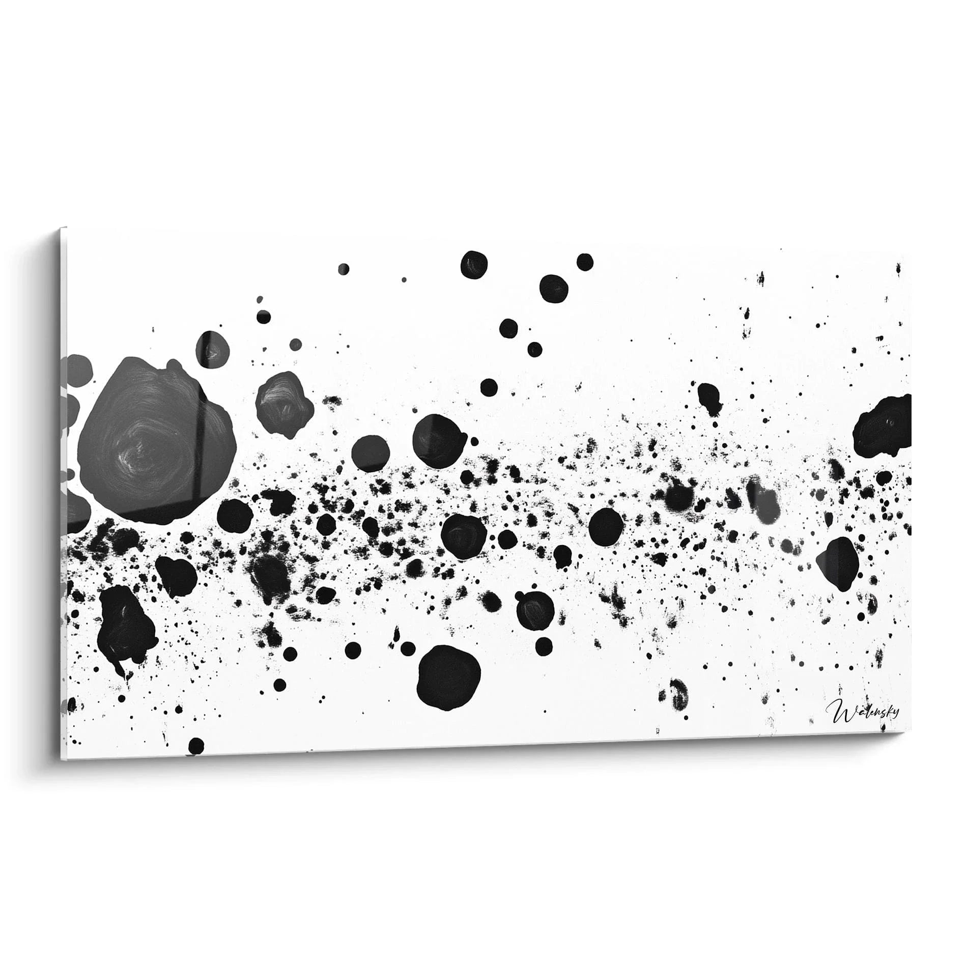Abstraktes Wandbild mit schwarzen Tintenklecksen auf weißem Grund im Dalmatiner-Stil für moderne Wanddekoration