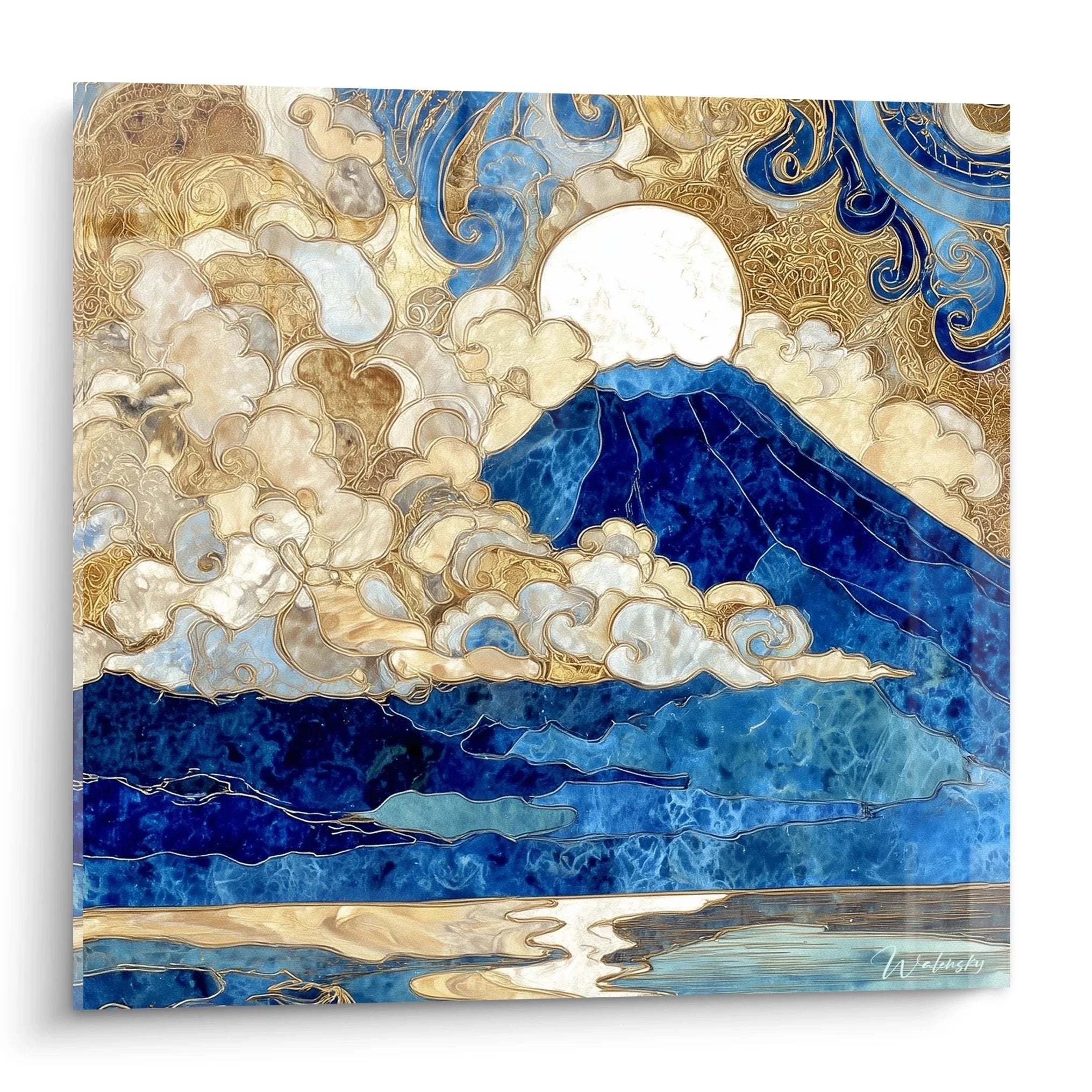 Wandbild Berg mit Mond in blau-gold mit ornamentalen Wolken und mystischer Atmosphäre