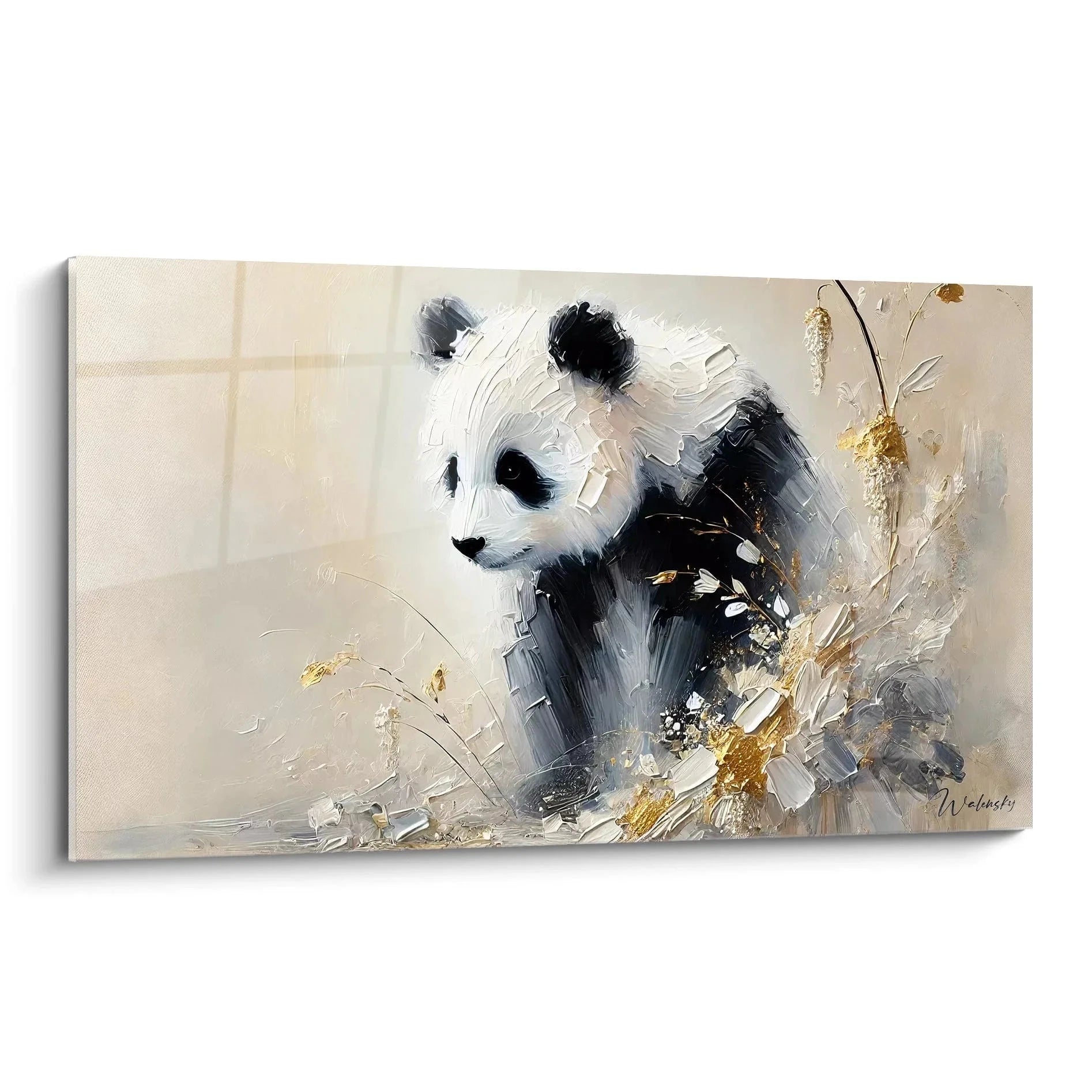 Wandbild Großer Panda abstrakt mit goldenen Akzenten und expressiven Pinselstrichen auf Leinwand