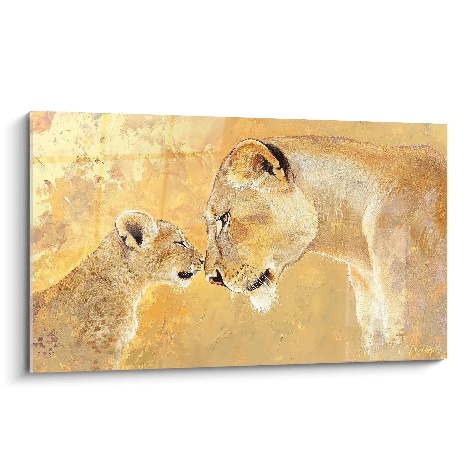 Wandbild Löwin mit Jungtier zeigt mütterliche Zärtlichkeit in warmen Goldtönen
