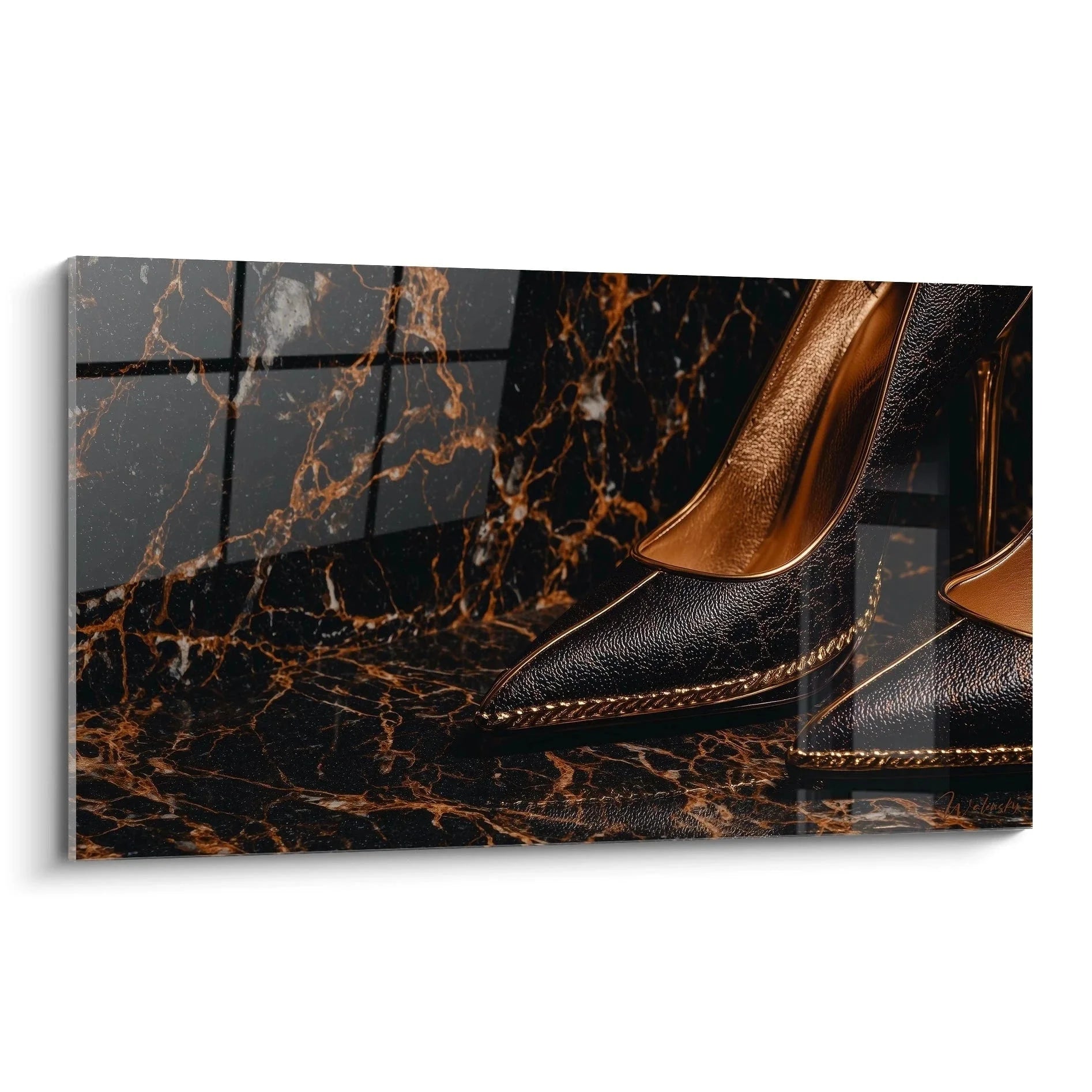 Wandbild elegante schwarze Luxusschuhe auf goldenem Marmor - Mode Wanddekoration
