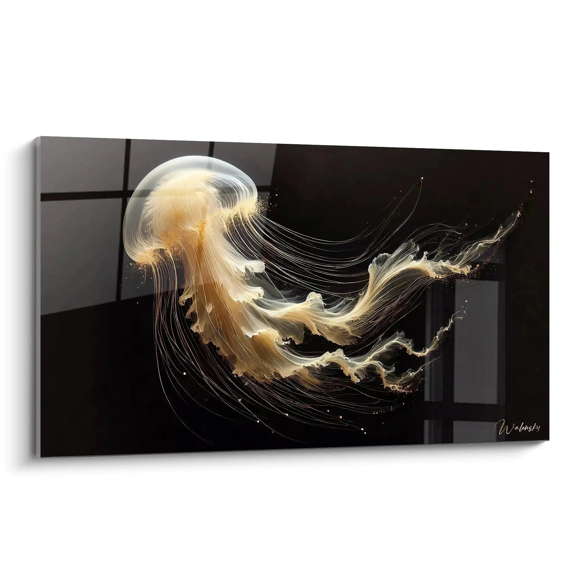 Wandbild Qualle in eleganten Goldtönen mit fließenden Tentakeln auf schwarzem Hintergrund - moderne Meereskunst