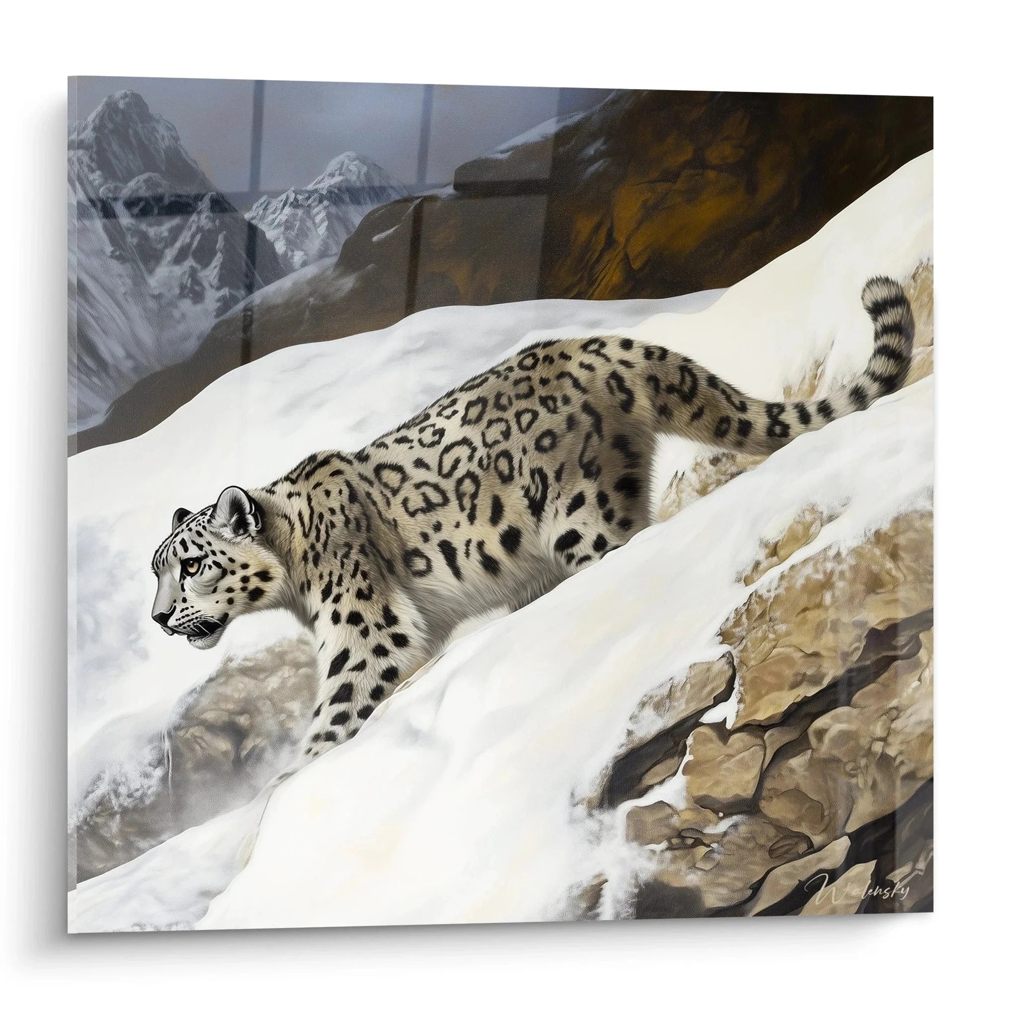 Wandbild Schneeleopard im Schnee auf Felsklippen vor Bergpanorama - Edition Schneeleopard