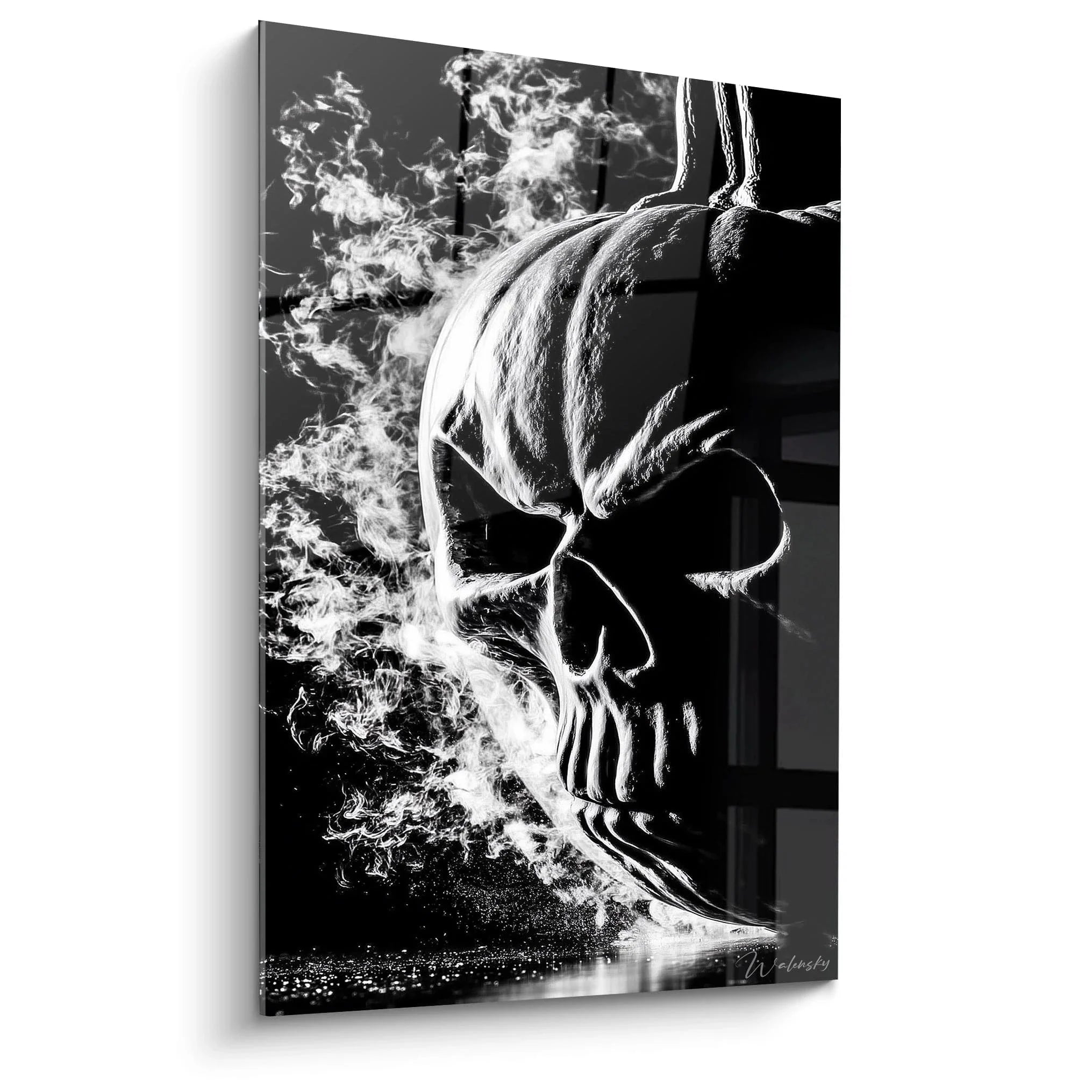 Wandbild Totenkopf mit Rauch in Schwarz-Weiß, mystische Halloween Wanddeko für Gothic Liebhaber