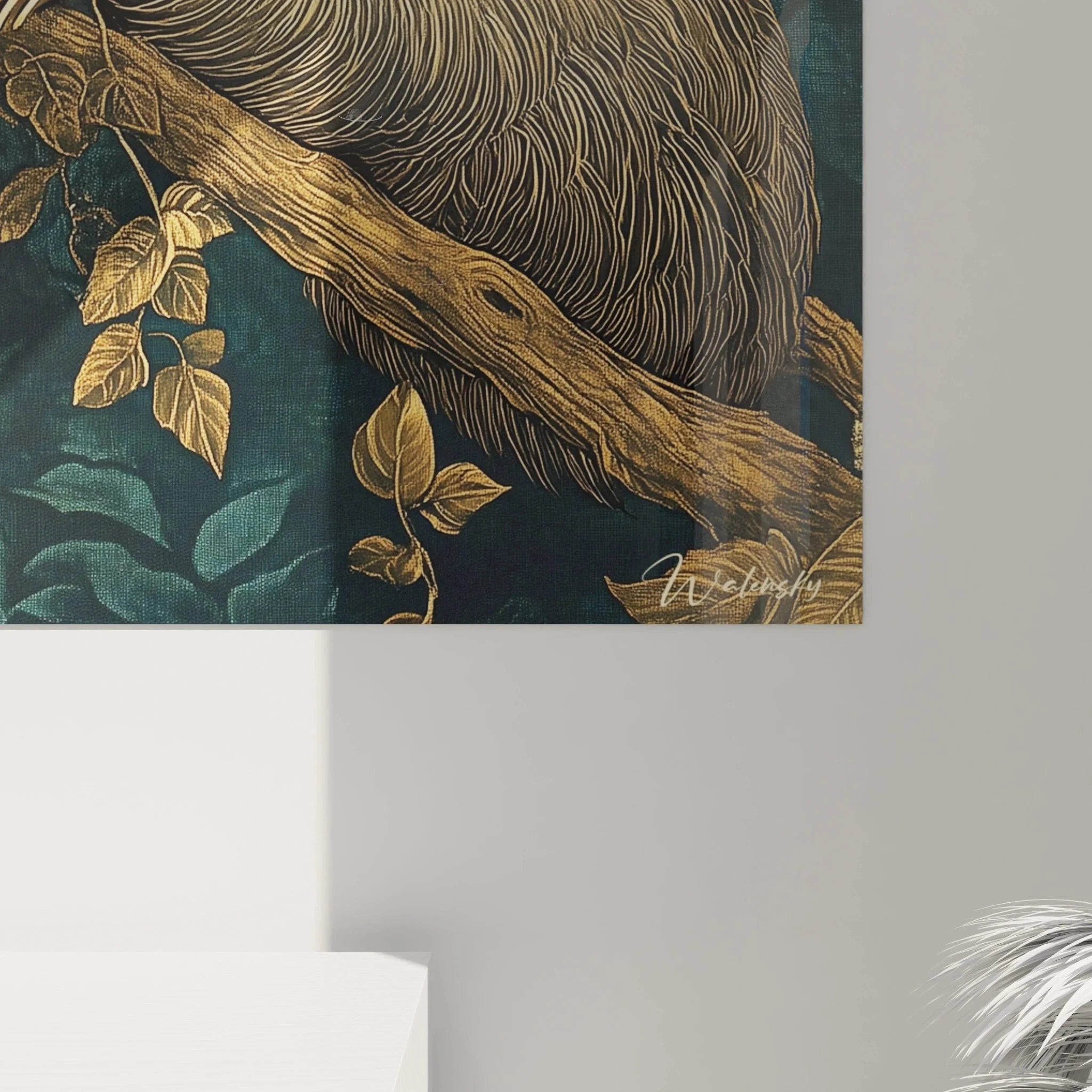 Gesamtansicht Wandbild XXL Faultier Paar mit tropischer Vegetation und goldenen Blattornamenten