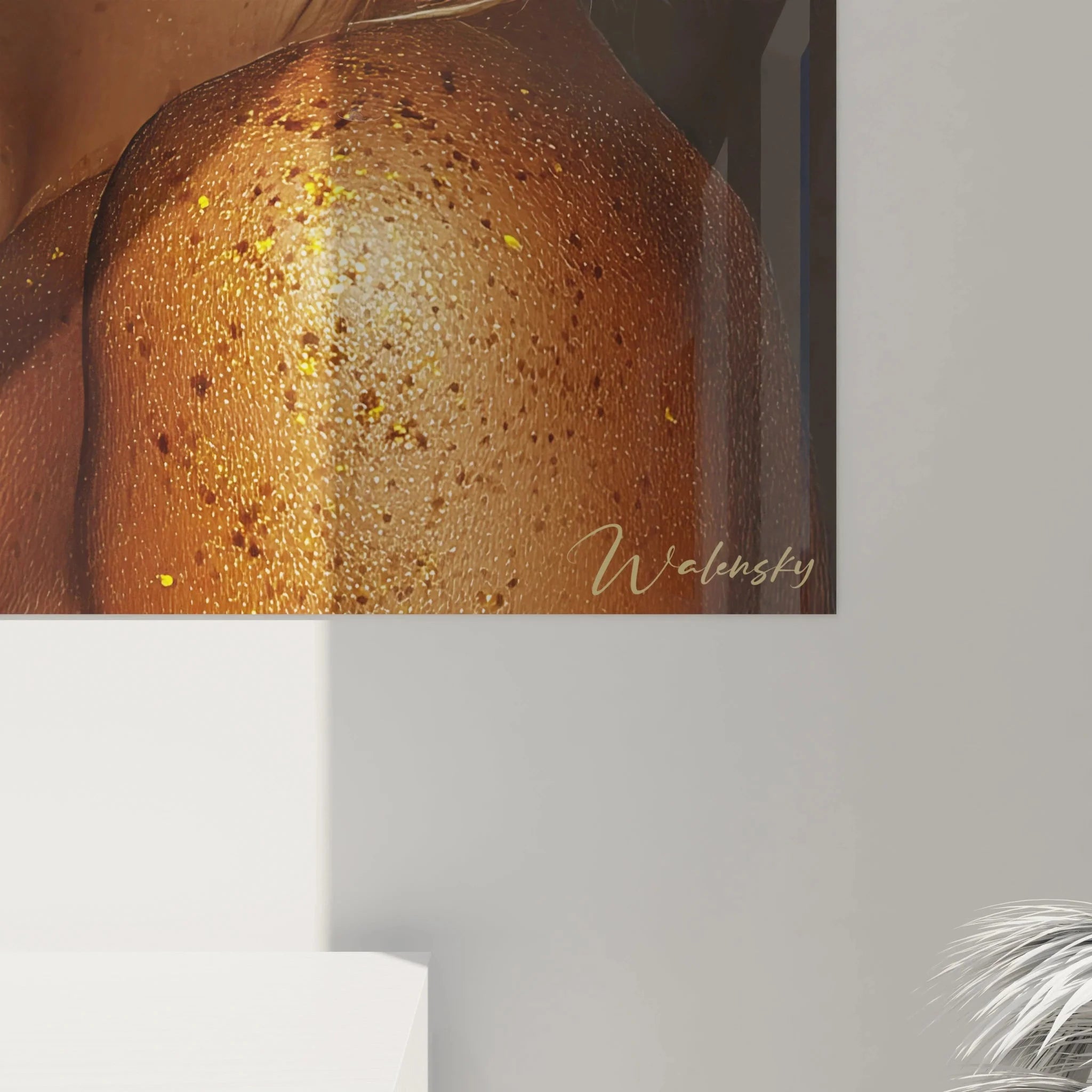 Wandbild XXL Frau mit Gold Glitzer - komplette Ansicht des Beauty Portrait Kunstwerks